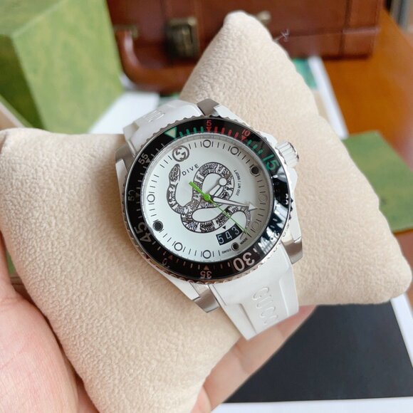 Gucci Men's Dive Watches - Picture 1 of 8